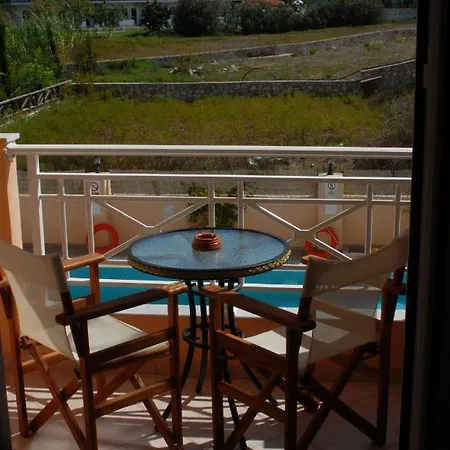 La Sirena Апарт-отель *